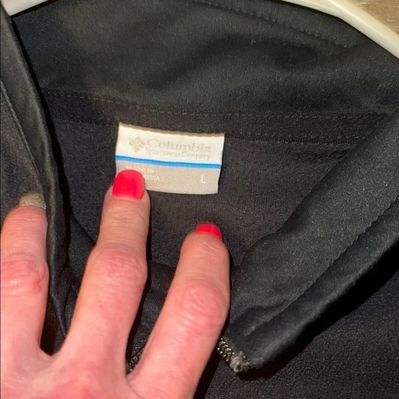 Columbia Black Quarter-Zip Pullover - Picture 2 of 3